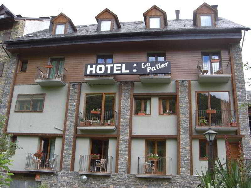 Hotel Lo Paller Valencia D'Aneu Exterior photo
